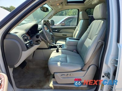 Zdjęcie 7 z 13 samochodu: 2007 GMC YUKON XL K1500 VIN:1GKFK163X7J348876 - miniatura