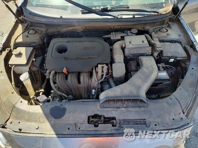 Zdjęcie 11 z 12 samochodu: 2018 HYUNDAI SONATA SE VIN:5NPE24AF5JH617750 - miniatura