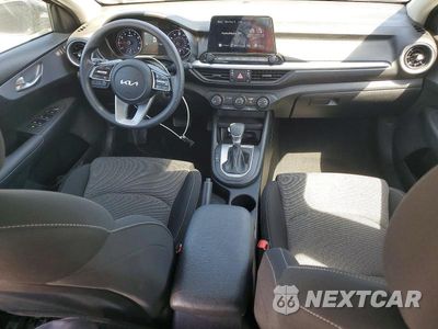 Zdjęcie 8 z 12 samochodu: 2024 KIA FORTE LXS VIN:3KPF24AD6RE759219 - miniatura