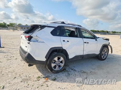 Trzecie zdjęcie samochodu z tyłu: 2025 TOYOTA RAV4 XLE VIN:2T3W1RFV3SC353377 - miniatura