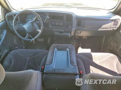 Zdjęcie 8 z 12 samochodu: 2000 GMC NEW SIERRA C1500 VIN:2GTEC19V2Y1397681 - miniatura