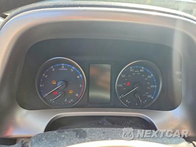 Zdjęcie 9 z 13 samochodu: 2018 TOYOTA RAV4 LE VIN:JTMBFREV6JJ251245 - miniatura
