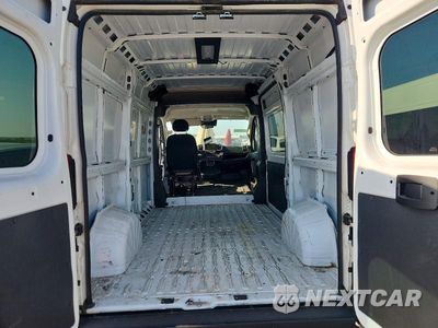 Zdjęcie 10 z 14 samochodu: 2023 RAM PROMASTER 1500 DELIVERY VAN VIN:3C6LRVBG7PE515421 - miniatura