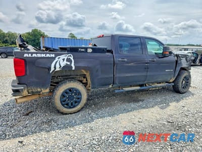 Trzecie zdjęcie samochodu z tyłu: 2019 CHEVROLET SILVERADO K3500 VIN:1GC4KVCY8KF186753 - miniatura
