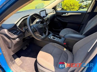 Piąte zdjęcie samochodu w środku: 2020 FORD ESCAPE SE VIN:1FMCU9G69LUC41483 - miniatura