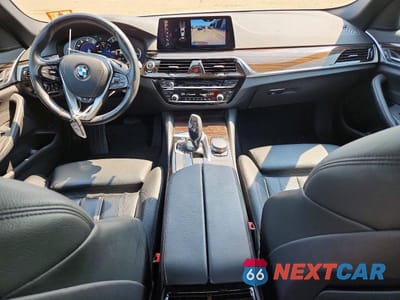 Zdjęcie 8 z 12 samochodu: 2018 BMW 530 XI VIN:WBAJA7C56JWA74829 - miniatura
