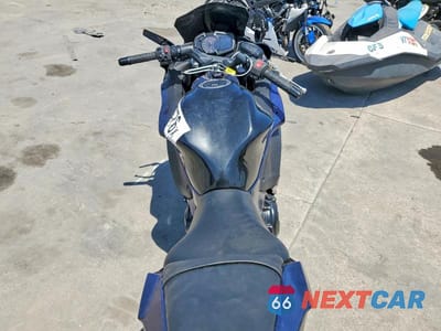 Zdjęcie 6 z 9 samochodu: 2019 KAWASAKI EX650 F VIN:JKAEXEK19KDA29400 - miniatura