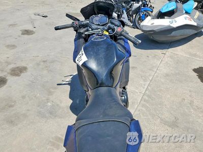 Zdjęcie 6 z 9 samochodu: 2019 KAWASAKI EX650 F VIN:JKAEXEK19KDA29400 - miniatura