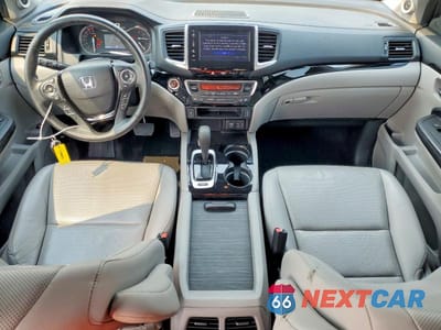 Zdjęcie 8 z 13 samochodu: 2017 HONDA RIDGELINE RTL VIN:5FPYK3F7XHB008341 - miniatura