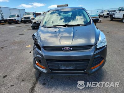 Piąte zdjęcie samochodu w środku: 2016 FORD ESCAPE S VIN:1FMCU0F73GUA12244 - miniatura