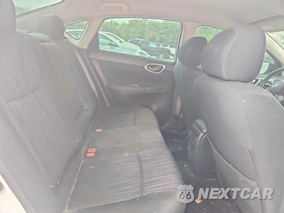 Zdjęcie 10 z 12 samochodu: 2019 NISSAN SENTRA SV VIN:3N1AB7AP2KY409762 - miniatura