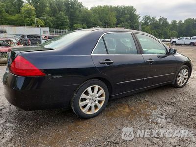 Trzecie zdjęcie samochodu z tyłu: 2007 HONDA ACCORD EX VIN:1HGCM66597A056113 - miniatura