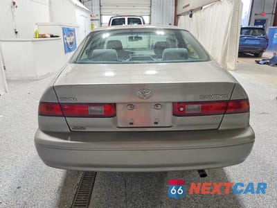 Zdjęcie 6 z 12 samochodu: 1998 TOYOTA CAMRY LE V6 VIN:JT2BF22K2W0140960 - miniatura