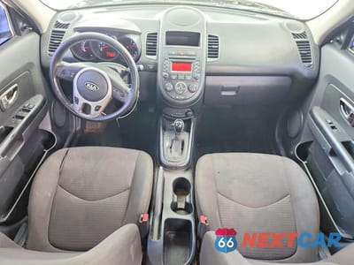 Zdjęcie 8 z 12 samochodu: 2013 KIA SOUL BASE VIN:KNDJT2A51D7759285 - miniatura