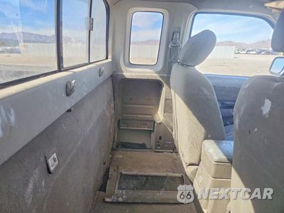 Zdjęcie 11 z 14 samochodu: 2004 NISSAN FRONTIER STANDARD VIN:1N6DD26T94C479104 - miniatura