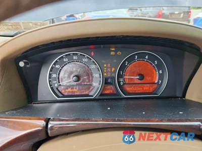 Zdjęcie 9 z 12 samochodu: 2006 BMW 760 LI VIN:WBAHN03526DD98258 - miniatura