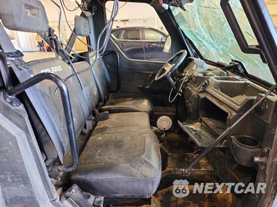 Piąte zdjęcie samochodu w środku: 2020 POLARIS RANGER XP 1000 UTILITY VEHICLE VIN:4XARRR992L8041651 - miniatura