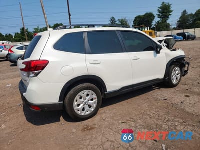 Trzecie zdjęcie samochodu z tyłu: 2019 SUBARU FORESTER VIN:JF2SKACC8KH470538 - miniatura