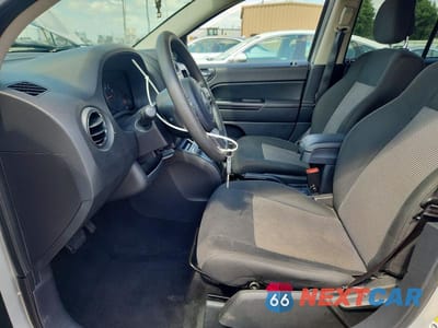 Zdjęcie 7 z 13 samochodu: 2012 JEEP COMPASS SPORT VIN:1C4NJDBB5CD562644 - miniatura