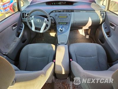 Zdjęcie 8 z 13 samochodu: 2010 TOYOTA PRIUS II VIN:JTDKN3DU5A0221846 - miniatura
