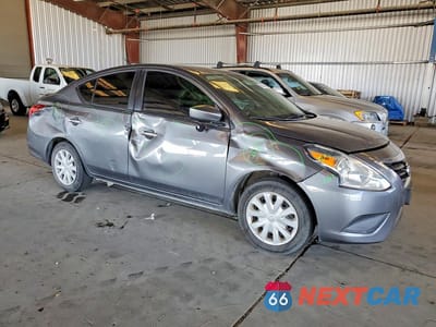 Czwarte zdjęcie samochodu z boku: 2018 NISSAN VERSA SV VIN:3N1CN7AP3JL852871 - miniatura