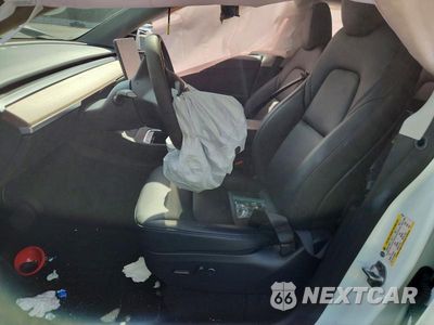 Zdjęcie 7 z 13 samochodu: 2024 TESLA MODEL Y VIN:7SAYGDEE7RF031659 - miniatura