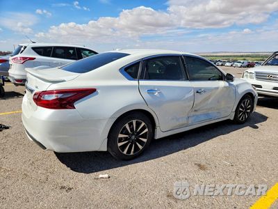 Trzecie zdjęcie samochodu z tyłu: 2018 NISSAN ALTIMA 2.5 SL VIN:1N4AL3APXJC176536 - miniatura