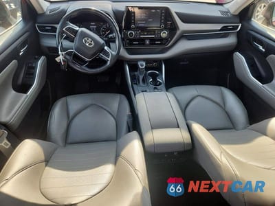 Zdjęcie 8 z 14 samochodu: 2020 TOYOTA HIGHLANDER XLE VIN:5TDGZRAH3LS511927 - miniatura