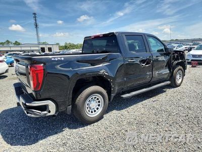 Trzecie zdjęcie samochodu z tyłu: 2026 GMC SIERRA K1500 VIN:1GTUUAED1TZ274556 - miniatura