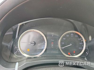 Zdjęcie 9 z 12 samochodu: 2016 LEXUS IS 200T VIN:JTHBA1D22G5005297 - miniatura