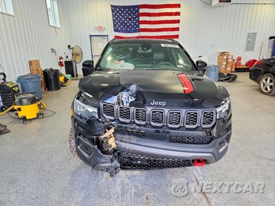 Piąte zdjęcie samochodu w środku: 2024 JEEP COMPASS TRAILHAWK VIN:3C4NJDDN4RT114633 - miniatura