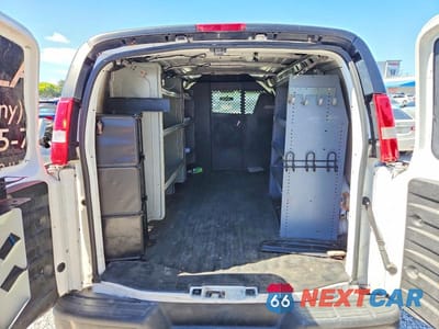 Zdjęcie 10 z 13 samochodu: 2017 CHEVROLET EXPRESS G2500 VIN:1GCWGAFF7H1247142 - miniatura