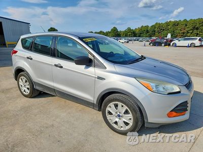 Czwarte zdjęcie samochodu z boku: 2013 FORD ESCAPE S VIN:1FMCU0F73DUD02172 - miniatura
