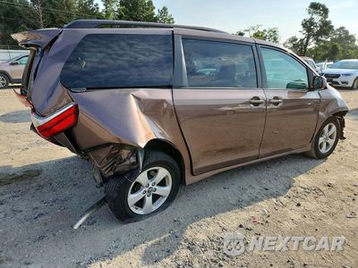 Trzecie zdjęcie samochodu z tyłu: 2019 TOYOTA SIENNA LE VIN:5TDKZ3DC2KS010470 - miniatura