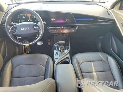 Zdjęcie 8 z 14 samochodu: 2023 KIA NIRO SX VIN:KNDCT3LE2P5110347 - miniatura