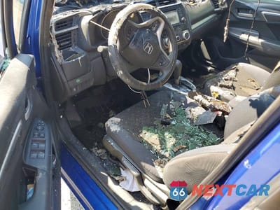Zdjęcie 8 z 12 samochodu: 2015 HONDA FIT LX VIN:3HGGK5H50FM714160 - miniatura