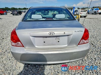 Zdjęcie 6 z 12 samochodu: 2004 HYUNDAI ELANTRA GLS VIN:KMHDN46D84U821698 - miniatura