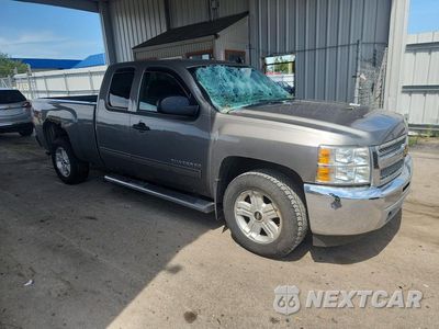 Czwarte zdjęcie samochodu z boku: 2013 CHEVROLET SILVERADO K1500 LT VIN:1GCRKSE78DZ229983 - miniatura