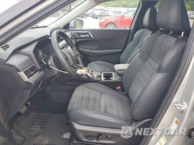 Zdjęcie 7 z 13 samochodu: 2024 MITSUBISHI OUTLANDER SE VIN:JA4J4VA89RZ083053 - miniatura