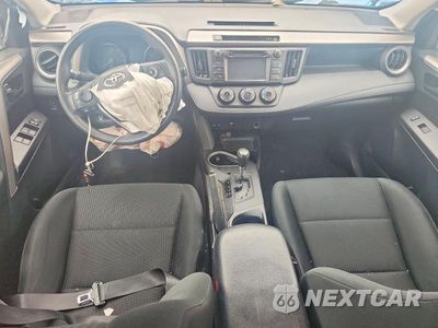 Zdjęcie 8 z 14 samochodu: 2018 TOYOTA RAV4 LE VIN:2T3ZFREV1JW449103 - miniatura