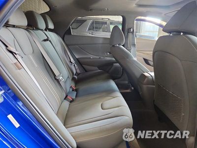 Zdjęcie 10 z 12 samochodu: 2025 HYUNDAI ELANTRA SEL VIN:KMHLS4DG8SU881351 - miniatura