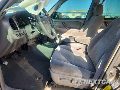 Zdjęcie 7 z 13 samochodu: 2005 TOYOTA SEQUOIA SR5 VIN:5TDZT34A75S258622 - miniatura