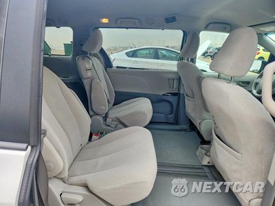 Zdjęcie 11 z 14 samochodu: 2013 TOYOTA SIENNA LE VIN:5TDKK3DC0DS362924 - miniatura