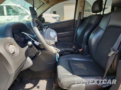 Zdjęcie 7 z 12 samochodu: 2016 JEEP COMPASS SPORT VIN:1C4NJCBB3GD706059 - miniatura