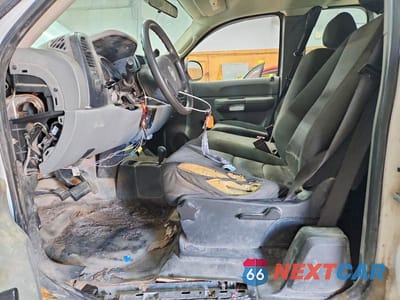 Zdjęcie 7 z 12 samochodu: 2009 CHEVROLET SILVERADO K1500 VIN:1GCEK19J19E103753 - miniatura