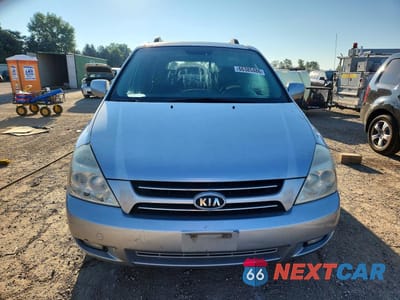 Piąte zdjęcie samochodu w środku: 2006 KIA SEDONA LX VIN:KNDMB233766073773 - miniatura