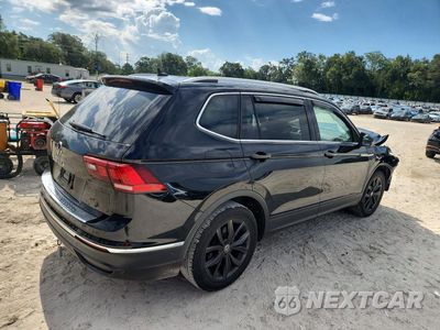 Trzecie zdjęcie samochodu z tyłu: 2022 VOLKSWAGEN TIGUAN SE VIN:3VV3B7AX3NM086177 - miniatura