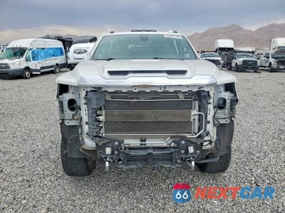Piąte zdjęcie samochodu w środku: 2021 GMC SIERRA K3500 DENALI VIN:1GT49WEY8MF260061 - miniatura