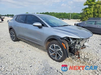 Czwarte zdjęcie samochodu z boku: 2026 CHEVROLET EQUINOX LT VIN:3GN7DMRP9TS118255 - miniatura