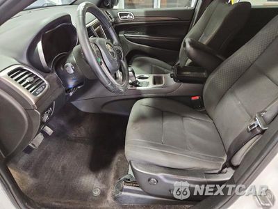 Zdjęcie 7 z 13 samochodu: 2018 JEEP GRAND CHEROKEE LAREDO VIN:1C4RJFAG5JC507110 - miniatura